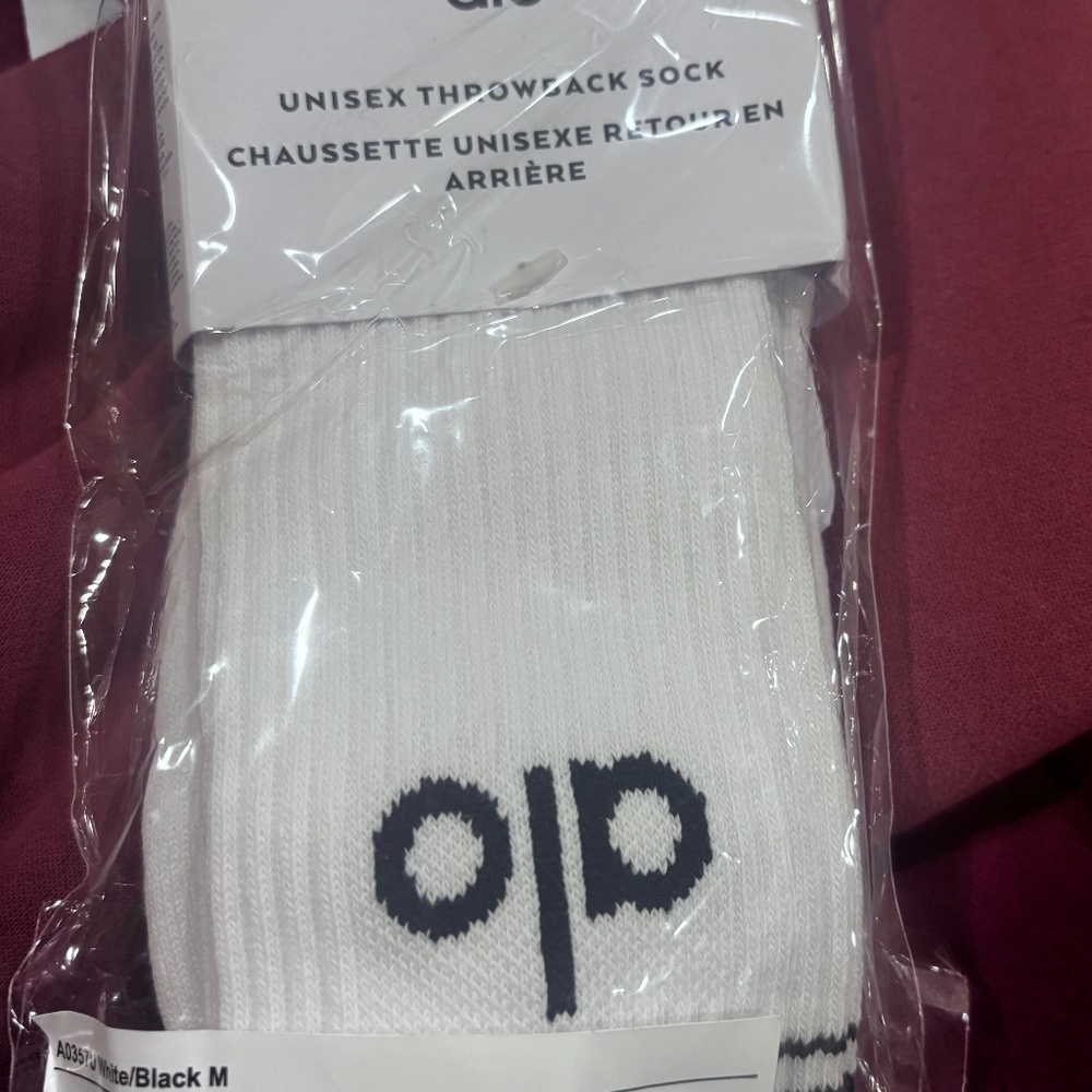 ALO THROWBACK SOCKS
